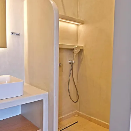 La Maltese Hotel