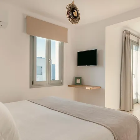 Hotel La Maltese Naousa (Paros)